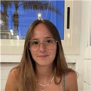 Offro lezioni private a bambini di scuole elementari e medie, adattandole in base alle loro esigenze e alle materie